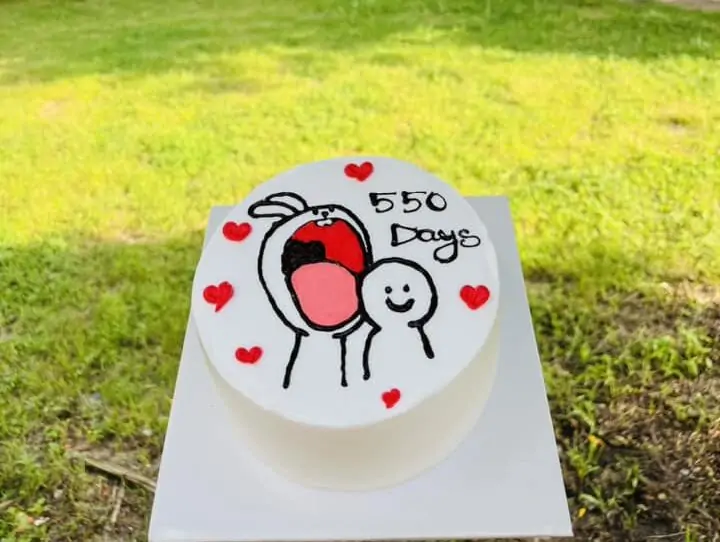 bánh kem vẽ hình chú thỏ bánh kem vẽ hình chú thỏ