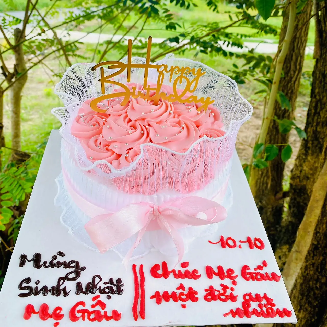 Mẫu bánh kem hoa hồng đẹp đơn giản